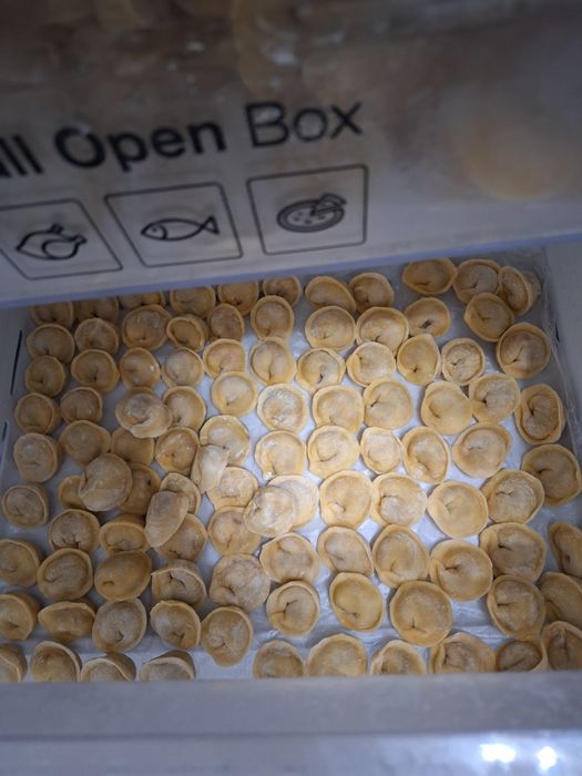 Вареники , пельмени.