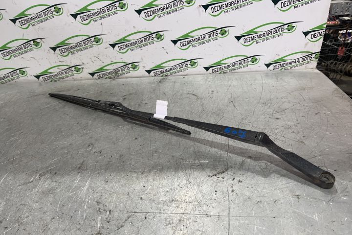 Brat stergator dreapta Volkswagen VW Vento prima generatie