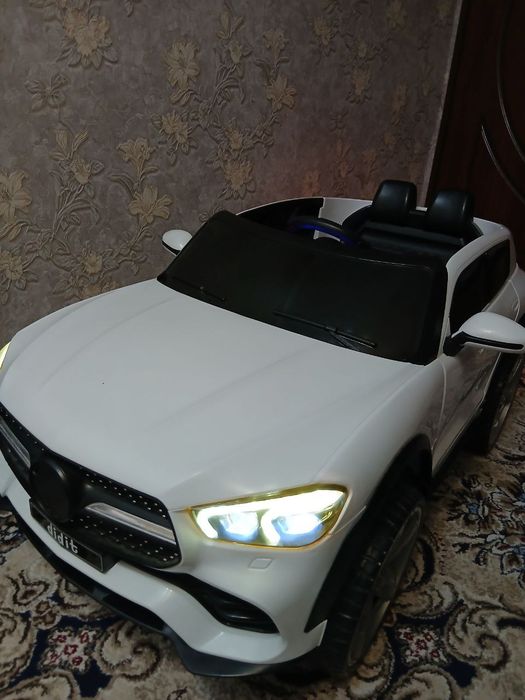 Детский мотоцикл и детская машина