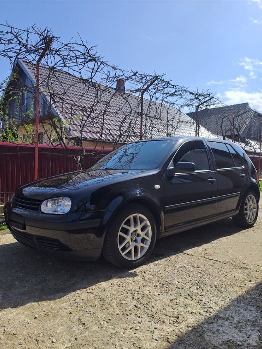 Vând Golf 4 1.6 SR