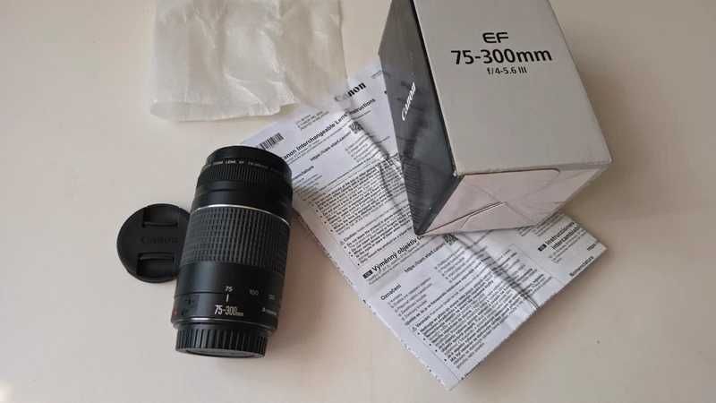 Obiectiv Canon EF 75-300 mm, F/4.0-5.6 III