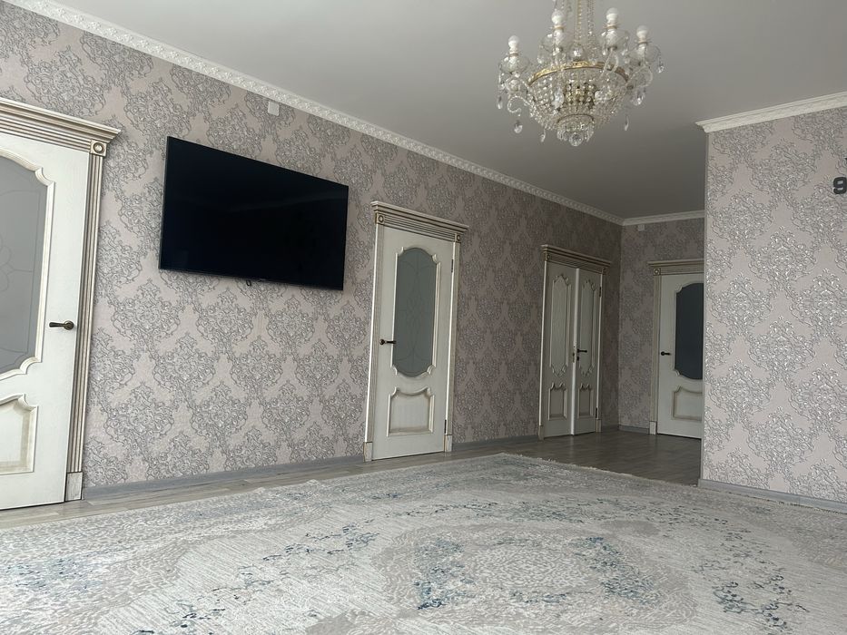 Үлкен үй сатылады.