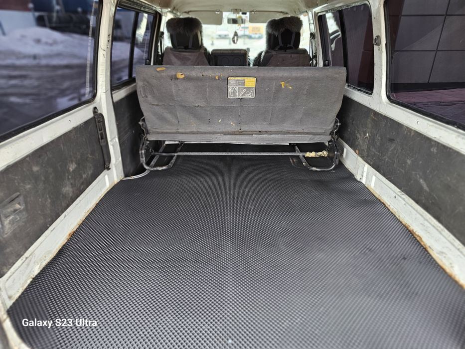 Mazda Bongo Автомат ГазБензин