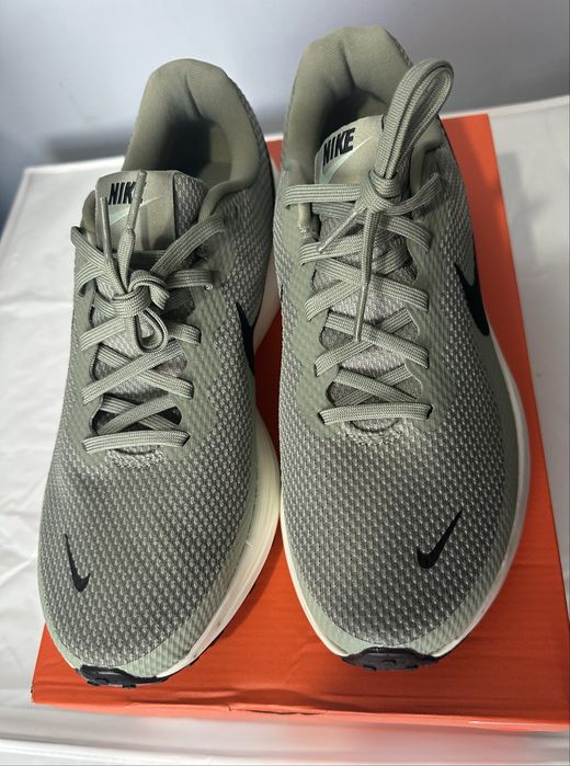 Мъжки маратонки nike нови 43 номер