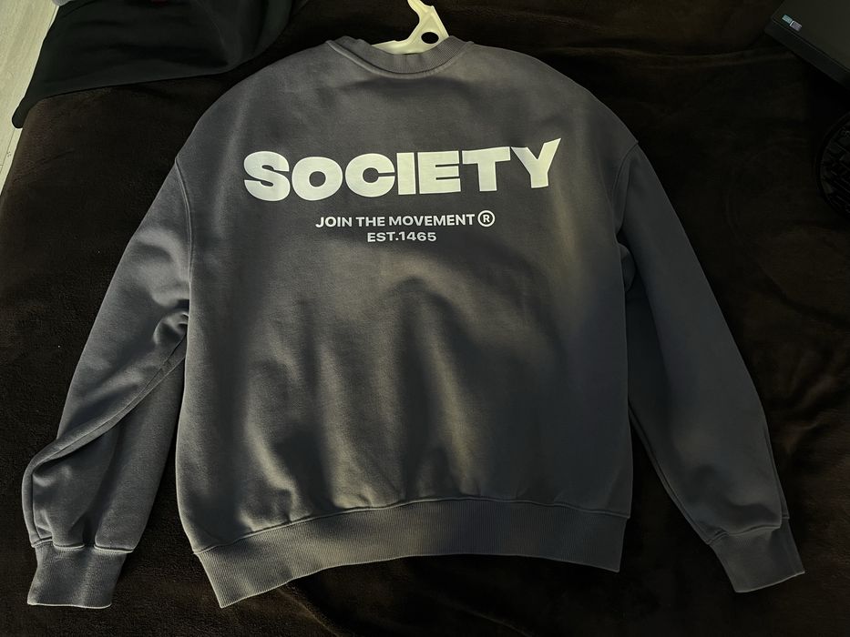 срочно продам кофту society