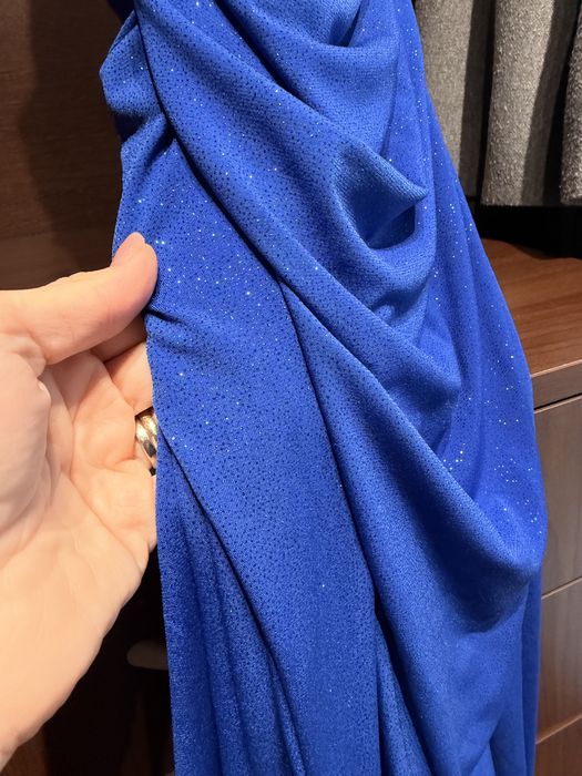 Официална рокля Jake*s в кралско синьо - блестяща