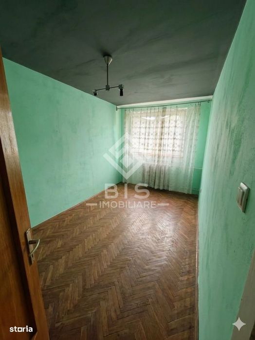 Apartament 3 Camere Decebal (Crinilor)