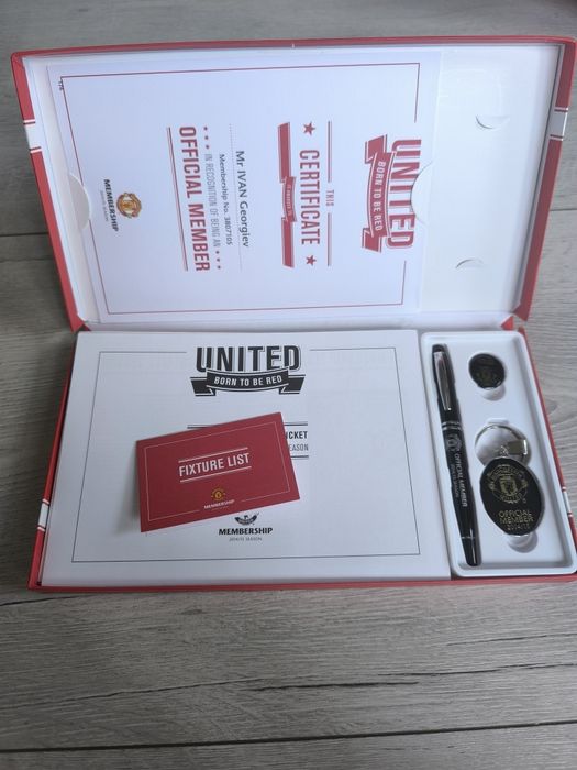 Колекционерки кутии MANCHESTER UNITED