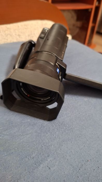 Camera video profesională sony ax100e