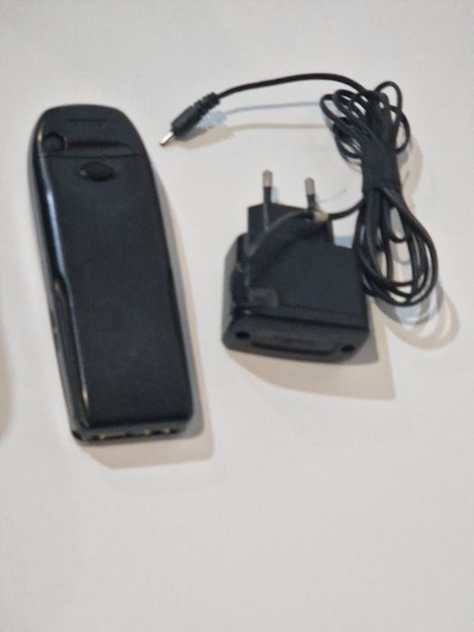 Nokia 6310i , funcțional  doar pe Speaker  cu încărcător original