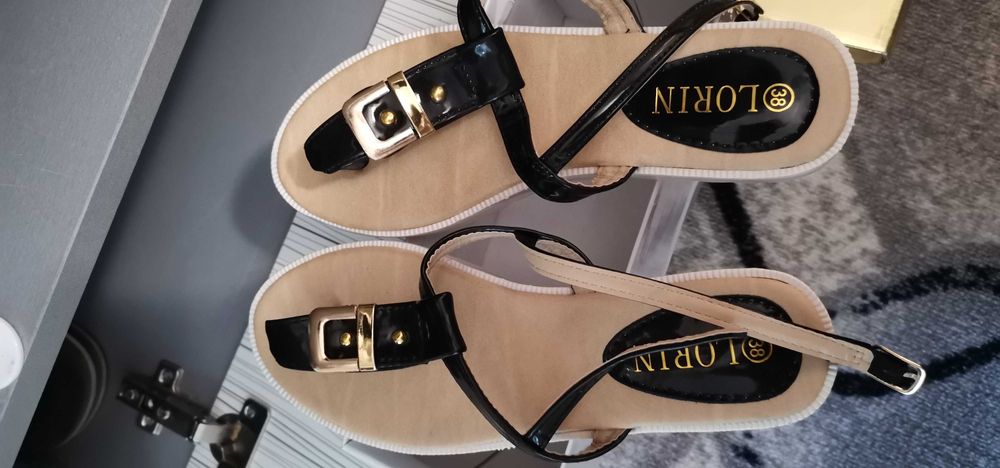 Дамски сандали 38н.