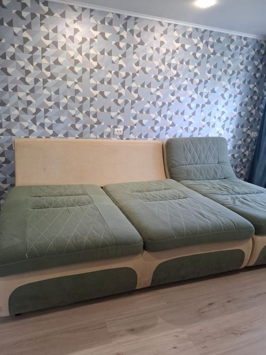 Продам хороший диван