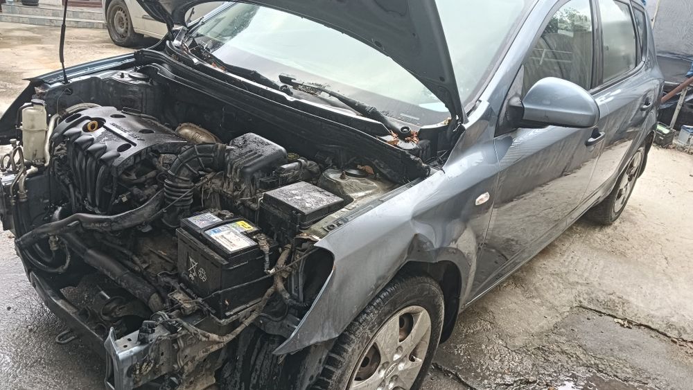 Kia ceed Avariata preț 650 euro