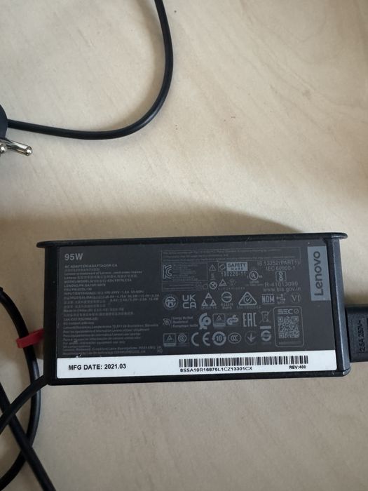 Lenovo IdeaPad 5 15ITL05 | Ecran IPS FHD | i3 Gen 11 | 8GB RAM | 512GB SSD | Încărcător 95W