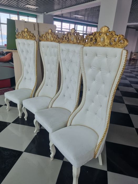 Продам стулья большие