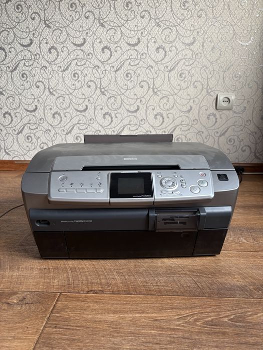Принтер EPSON Stylus Photo RX700