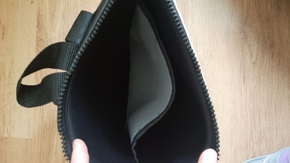 Нови! Раница и несесер! 50 лв.!