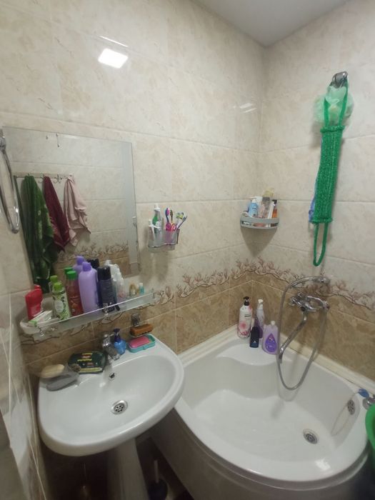 Kvartira sotiladi radugada