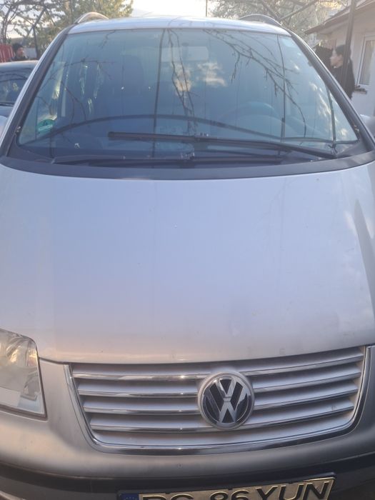 Vând sharan Volkswagen  7 locuri