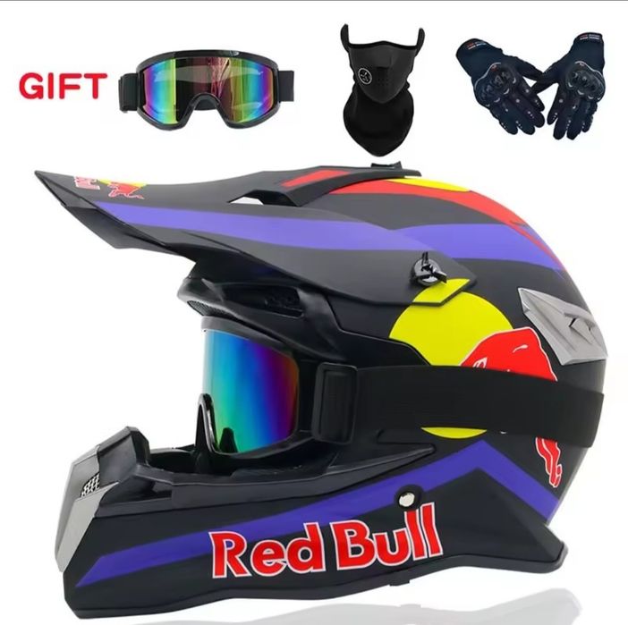 Cască nouă RedBull mărimi L XL  XXL