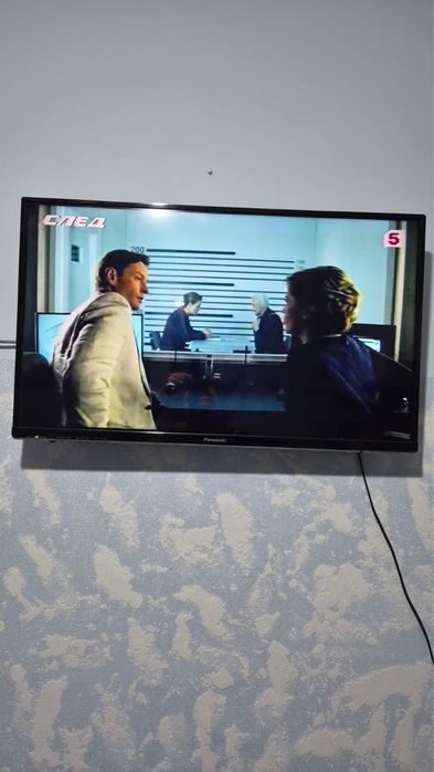 Телевизор panasonic