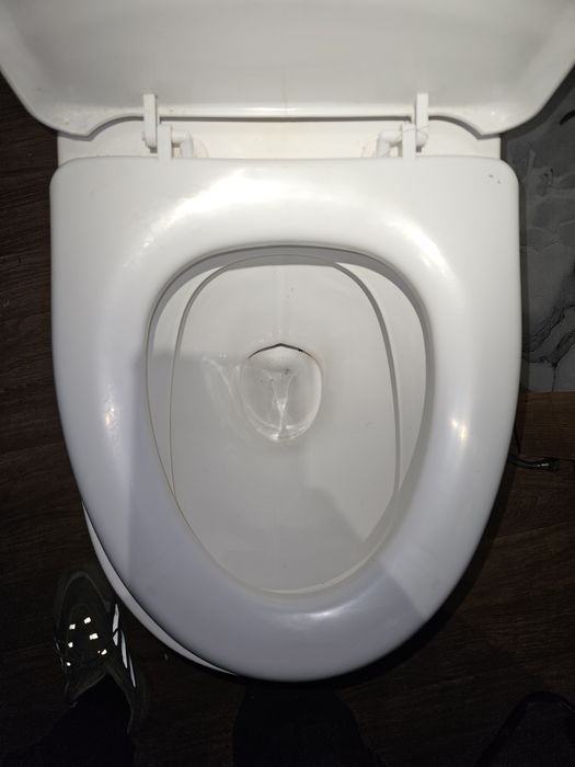 Продаётся унитаз