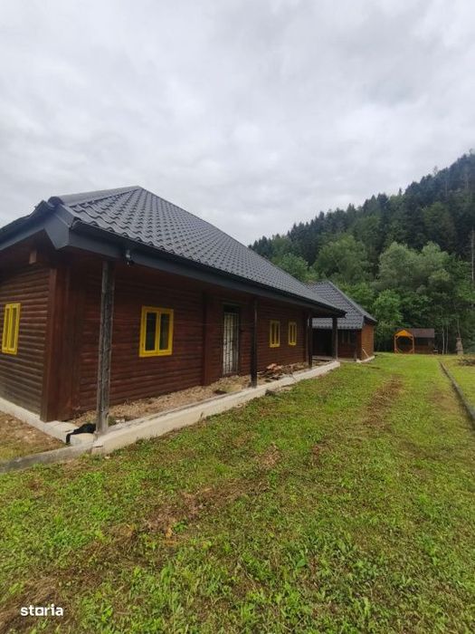 Casa de vacanta , zona Soarecului , Marginea