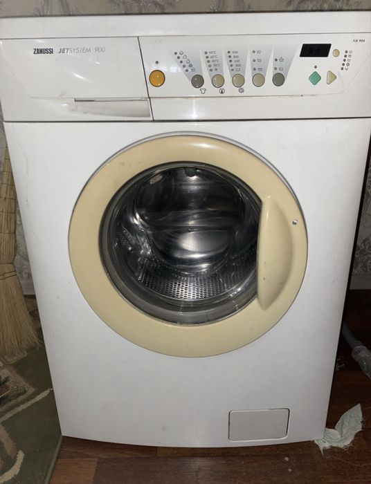 Стиральная машина Zanussi