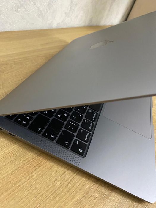 Macbook air в идеальном состоянии