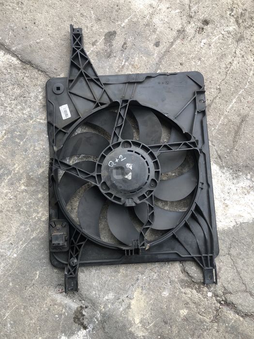 Перка вентилатор охлаждане Нисан Кашкай 2.0д до 2014г