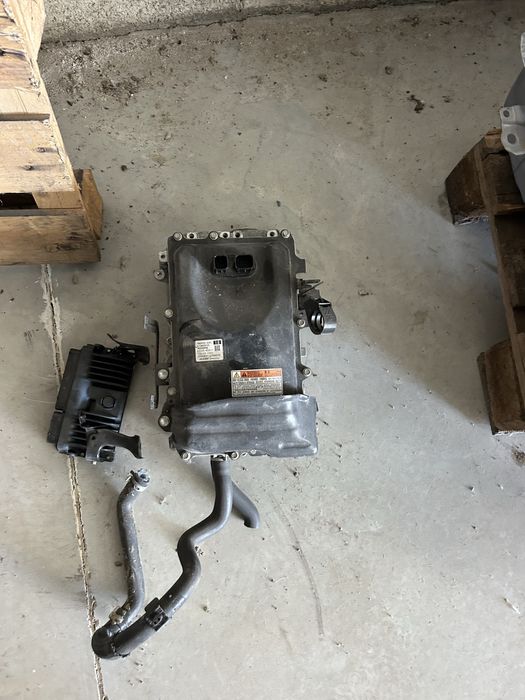 Продавам хибридна батерия за Toyota Yaris след 21 год