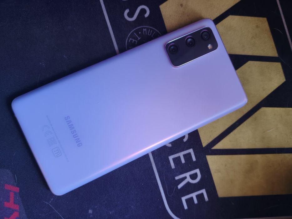 Samsung Galaxy S20FE новый