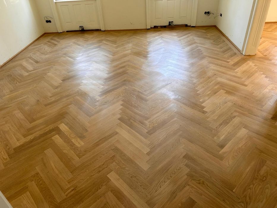 Montaj, rașchetare parchett stratificat, laminat, scari, etc.