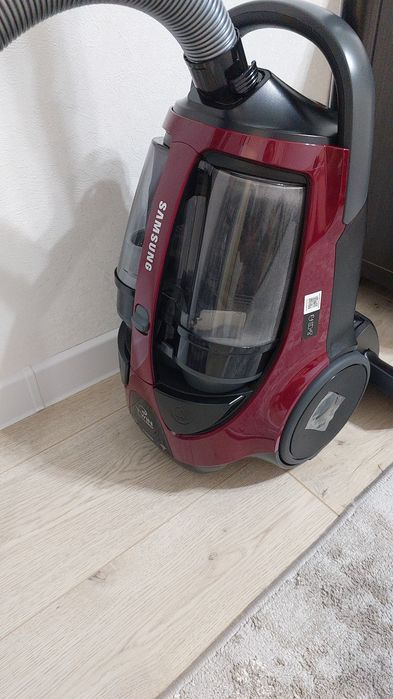 Абсолютно новый пылесос Samsung
