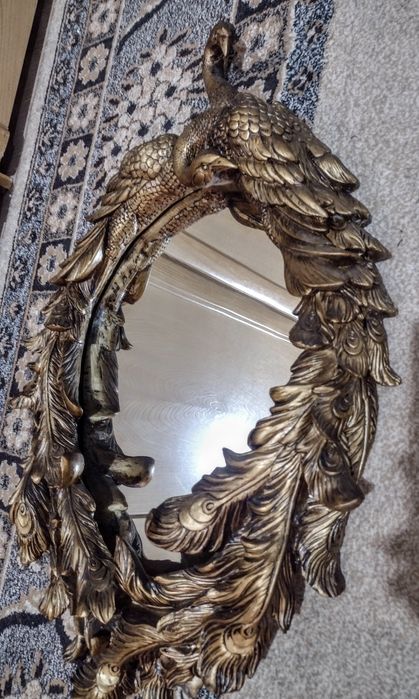 Oglinda foarte veche