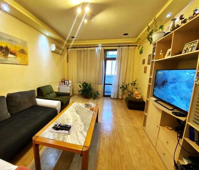 Дава се под наем Тристаен апартамент в София, Люлин 10 - 98 кв.м за 500 € - Снимка #4