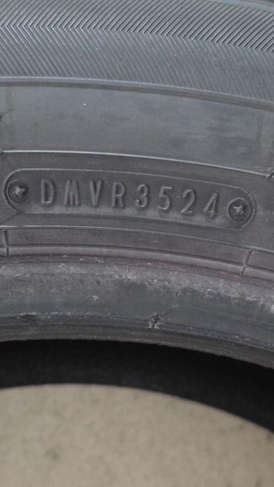 Шины 225/60/18 dunlop