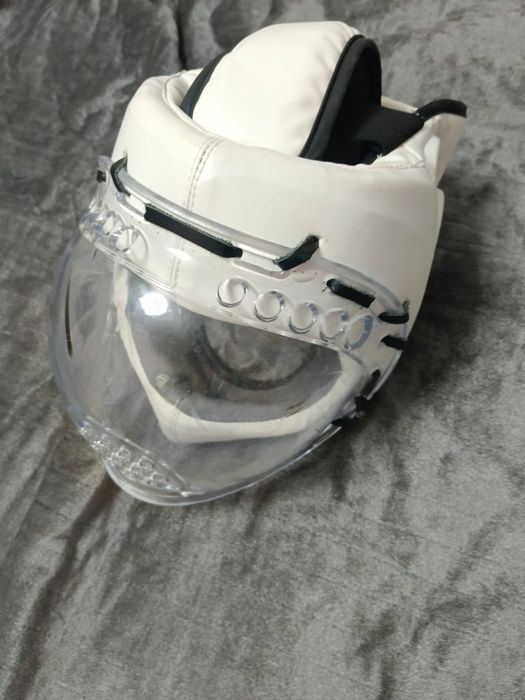 Продам шлем для кудо