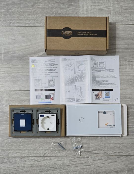 Întrerupător tactil + priză USB Schuko încastrată – sticlă albă