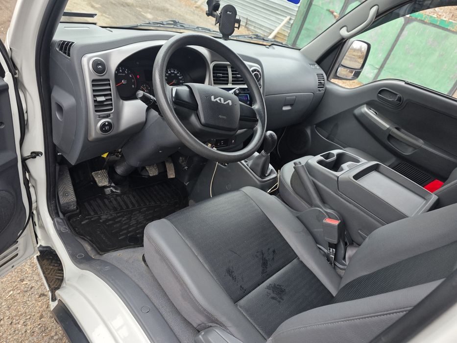 KIA K-4000  газ-бензин