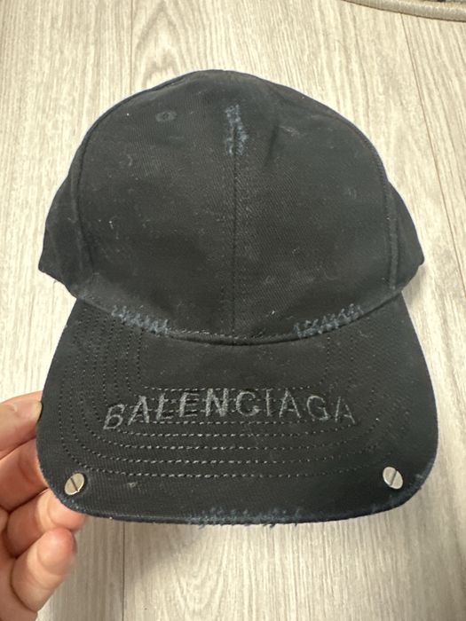 Sapca Balenciaga opium