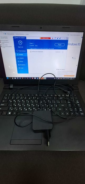 Ноутбук Lenovo, 4GB RAM, Windows10, рабочий