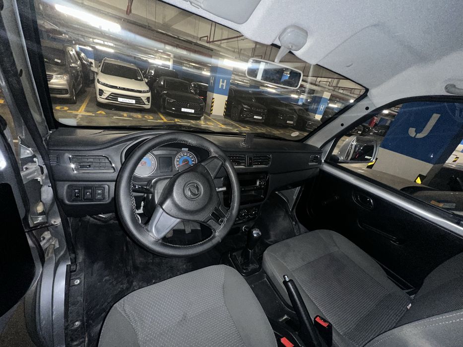 Автомашина сотилади Д50