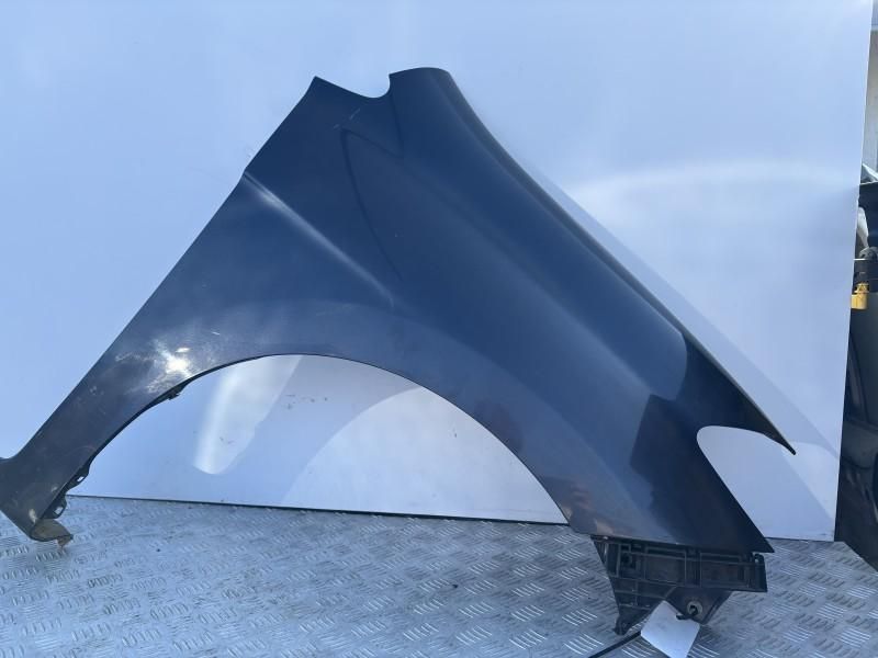 Aripa fata dreapta Honda FRV FR-V