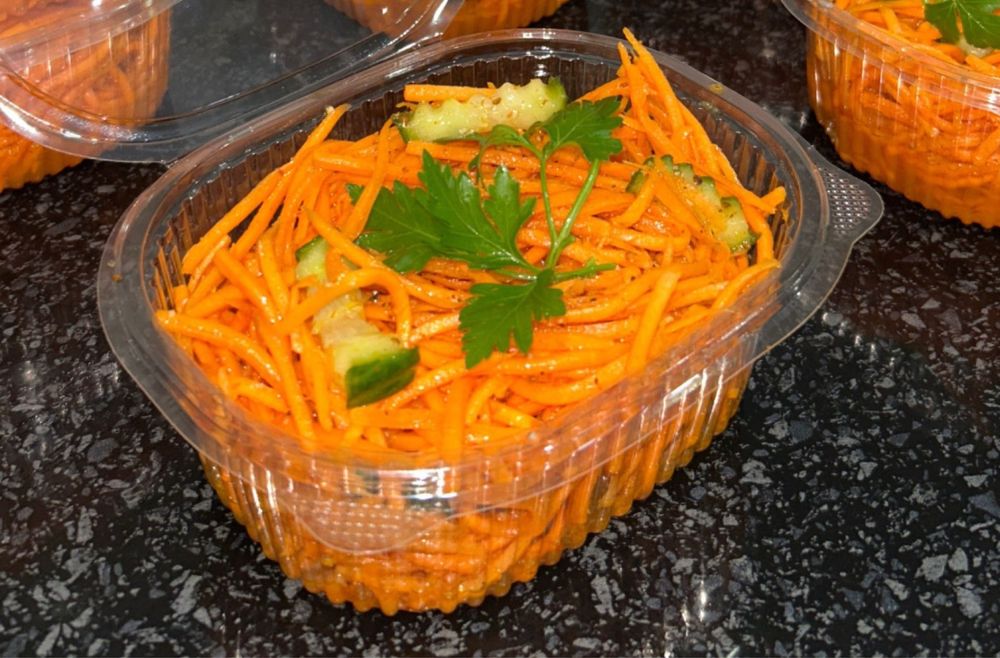 Салаты корейские ,чимчи .