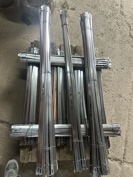 Popi metalici zincati 2m - 3,6 import Italia