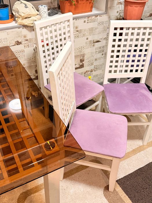 Oynali Stol va 6 ta Stul