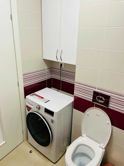 Studio de inchiriat etaj 1 Brasov 40 mp Coresi Top City parcare mobilt si utilat
