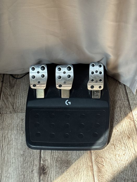 Игровой Руль Logitech g923