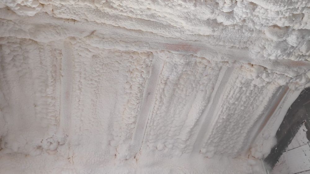 Termo / Hidro / Fono izolatii cu spuma poliuretanica si poliuree